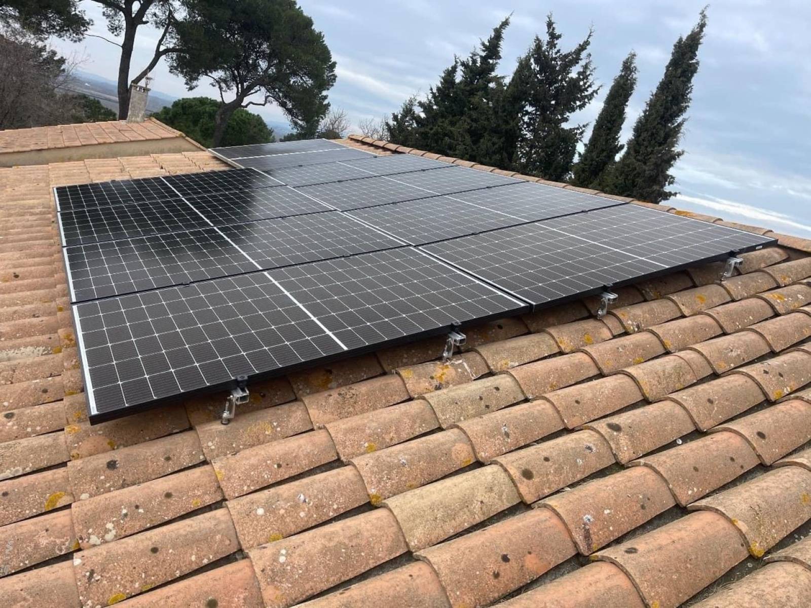 Les 5 bonnes raisons pour investir dans le photovoltaïque pour un particulier autour de Toulouse